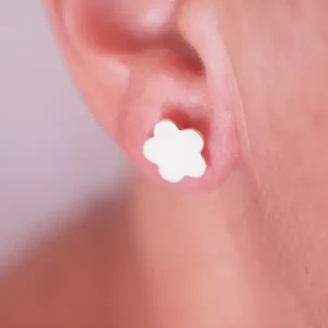 Pendientes flor de leche materna