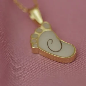 Colgante Un Pie de leche materna personalizado con diseño de huella de bebé y piedra elaborada con leche materna y pelo de bebé